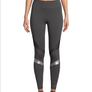 NWT Aurum Powerful Leggings with Metallic Stripes